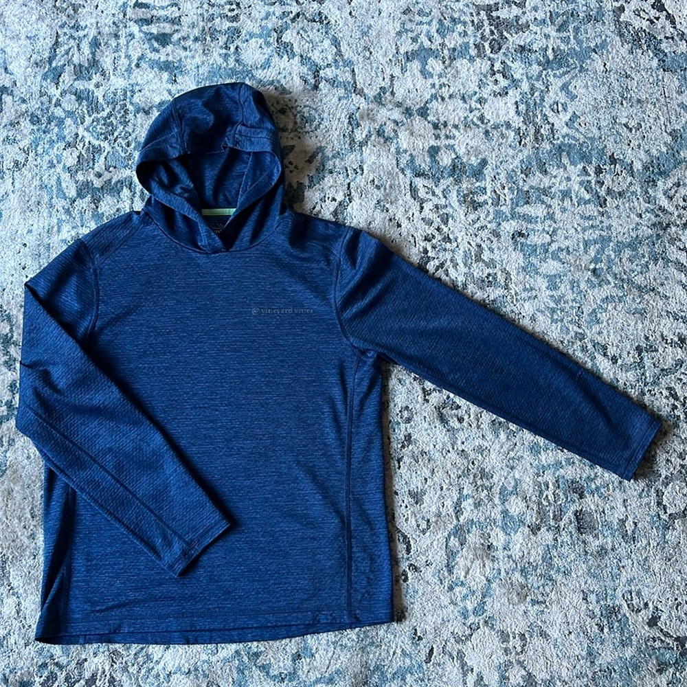 Vineyard vines performance hoodie